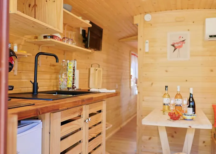 Roulotte Au Cœur Des Vignes, * Hyères