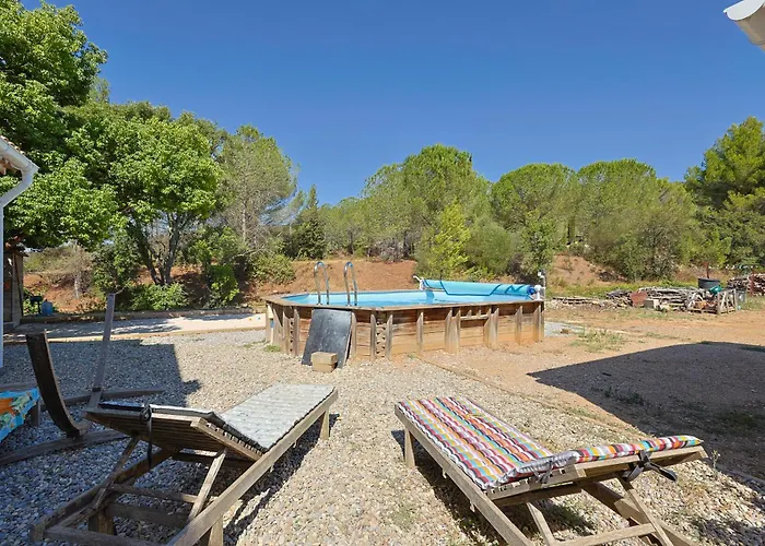 Roulotte Au Cœur Des Vignes, *