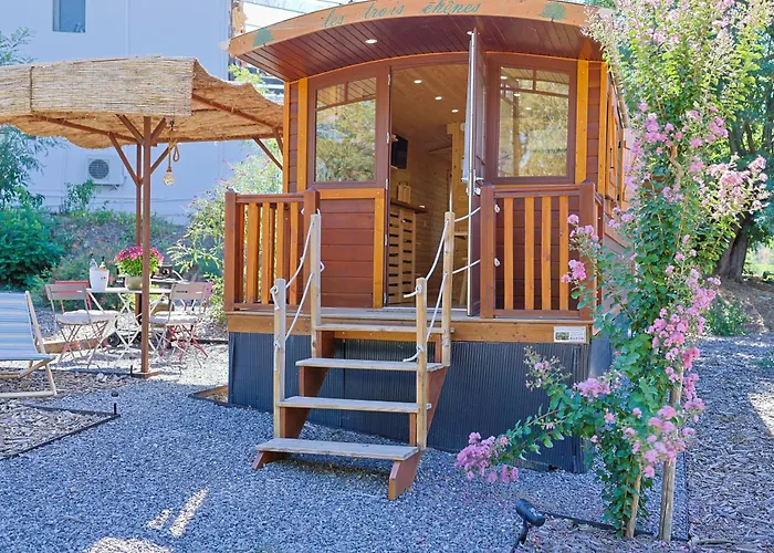 Roulotte Au Coeur Des Vignes, Ιέρ